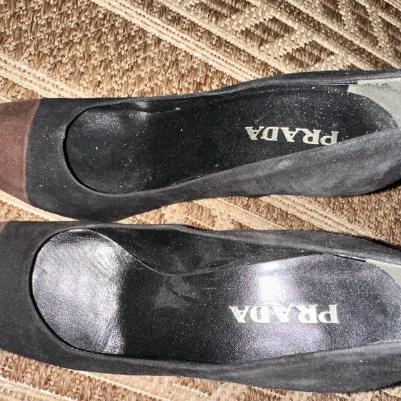 Blue and brown PRADA pumps - Picture 2 of 6